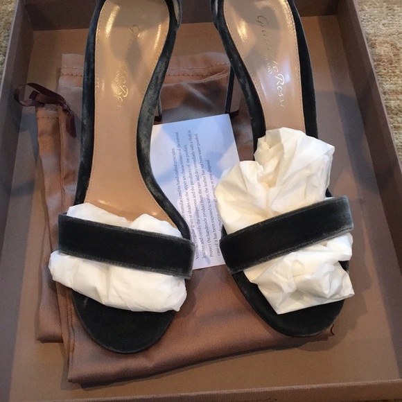 NIB Grey Velvet Portofino 105 sz 36.5